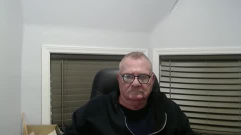 Snapshot of oldguybigd chatting on 10-22-25, 06:24 oldguybigd online show from 10-22-25, 06:24