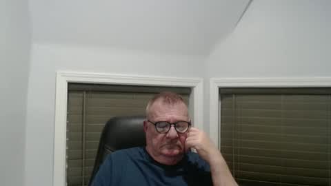 Snapshot of oldguybigd chatting on 11-12-25, 01:06 oldguybigd online show from 11-12-25, 01:06