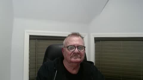 Snapshot of oldguybigd chatting on 11-26-25, 06:58 oldguybigd online show from 11-26-25, 06:58