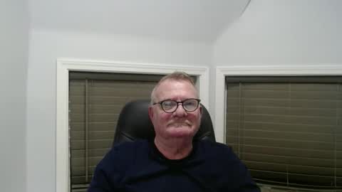 Snapshot of oldguybigd chatting on 11-27-25, 04:36 oldguybigd online show from 11-27-25, 04:36