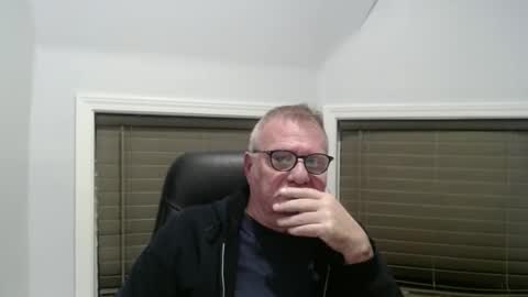 Snapshot of oldguybigd chatting on 11-29-25, 04:37 oldguybigd online show from 11-29-25, 04:37