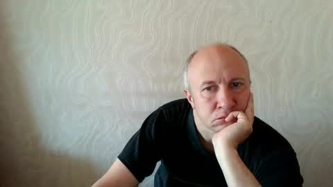 Snapshot of oleg365 chatting on 10-04-25, 07:39 figaro online show from 10-04-25, 07:39