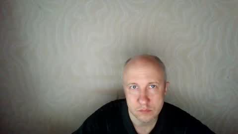 Snapshot of oleg365 chatting on 03-18-26, 11:46 figaro online show from 03-18-26, 11:46