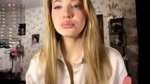 Snapshot of oletaguinyard chatting on 11-18-25, 03:16 Kem online show from 11-18-25, 03:16