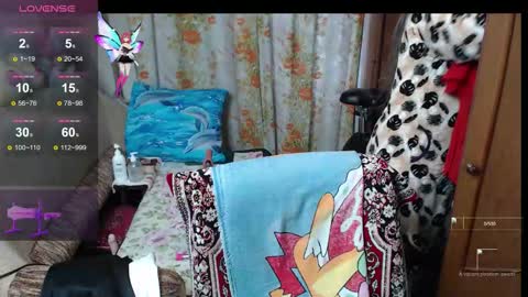 Snapshot of olguscha chatting on 10-15-25, 10:59 Olguscha online show from 10-15-25, 10:59