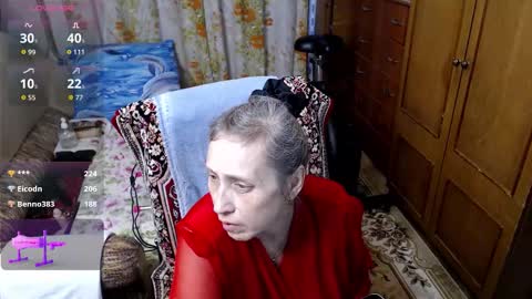 Snapshot of olguscha chatting on 11-18-25, 11:36 Olguscha online show from 11-18-25, 11:36