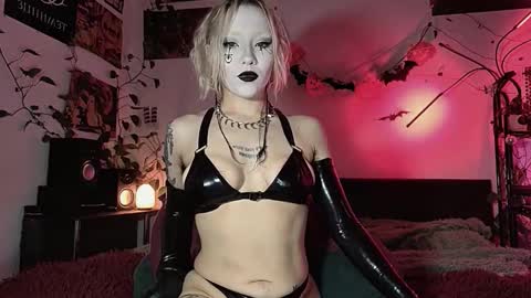 Olive online show from 10-30-25, 12:50