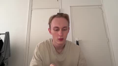 Oliver and Thomas online show from 11-09-25, 01:31