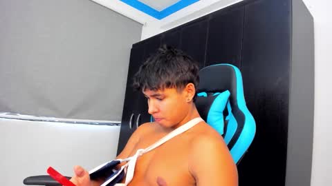 Oliver bray online show from 10-19-25, 03:56