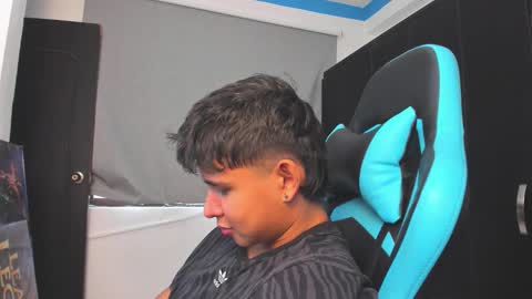 Oliver bray online show from 10-31-25, 06:53