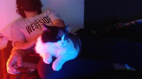 Snapshot of oliver_laid_2023 chatting on 12-20-24, 01:14 oliver_laid_2023 online show from 12-20-24, 01:14