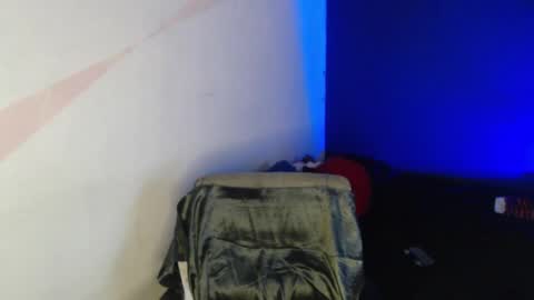 Snapshot of oliver_laid_2023 chatting on 02-03-25, 04:04 oliver_laid_2023 online show from 02-03-25, 04:04