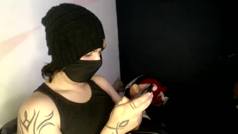 Snapshot of oliver_laid_2023 chatting on 02-23-25, 01:02 oliver_laid_2023 online show from 02-23-25, 01:02