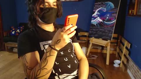 Snapshot of oliver_laid_2023 chatting on 03-10-25, 03:01 oliver_laid_2023 online show from 03-10-25, 03:01