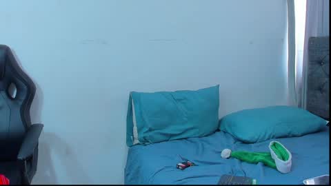 Snapshot of oliver_smith_2 chatting on 12-24-24, 05:34 oliver_smith_2 online show from 12-24-24, 05:34