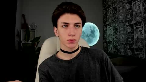 Snapshot of oliver_starboy chatting on 09-09-25, 07:41 Oliver online show from 09-09-25, 07:41