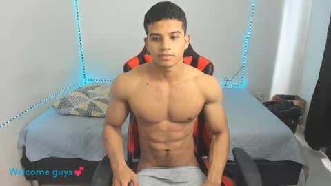 Snapshot of oliver_thompsson chatting on 10-26-25, 03:18 oliver thompsson online show from 10-26-25, 03:18