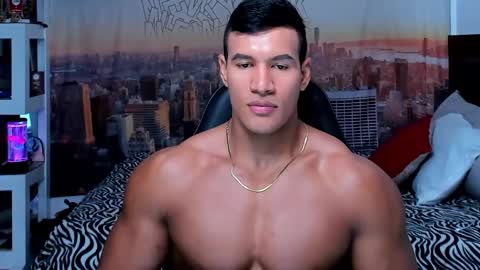 oliver_tommy online show from 10-12-25, 01:26