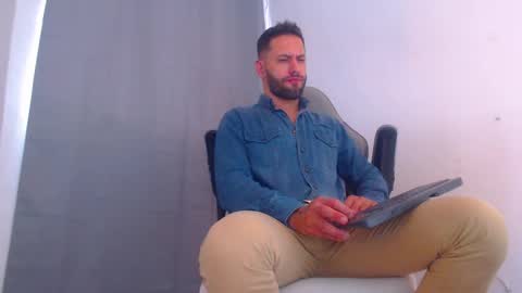 oliver online show from 01-04-25, 06:19