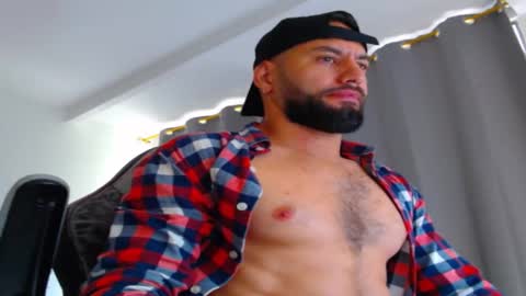 oliver online show from 10-20-25, 01:22