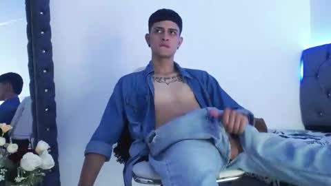 Oliver Koch online show from 12-12-24, 03:43