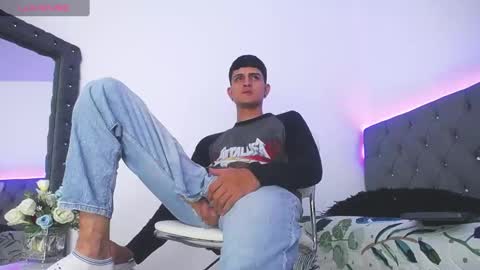 Oliver Koch online show from 01-10-25, 03:29