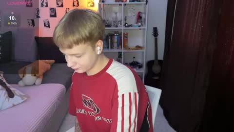 oliver online show from 10-01-25, 10:43