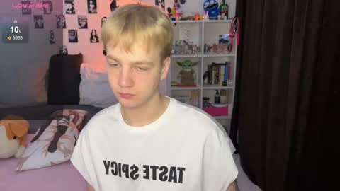 oliver online show from 11-21-25, 02:21