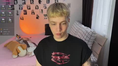 oliver online show from 12-17-25, 07:25