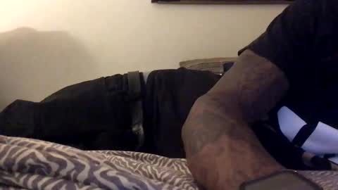 Snapshot of olivertwist1273 chatting on 01-05-25, 05:51 olivertwist1273 online show from 01-05-25, 05:51