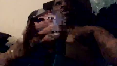 Snapshot of olivertwist1273 chatting on 02-25-25, 06:14 olivertwist1273 online show from 02-25-25, 06:14