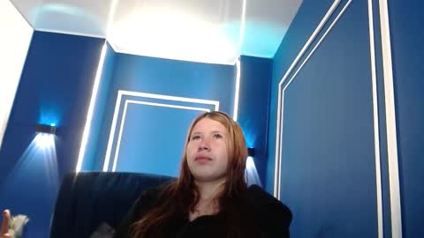 Olivia online show from 09-30-25, 12:10