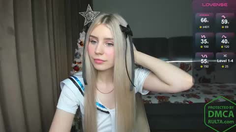 Olivia online show from 12-21-25, 01:29