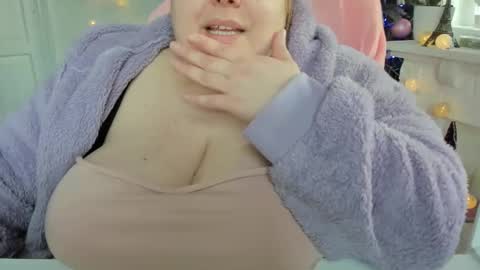 Olivia Gold online show from 03-06-25, 10:20