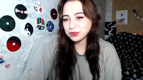 Snapshot of olivia_defo chatting on 09-23-25, 07:44 olivia_defo online show from 09-23-25, 07:44