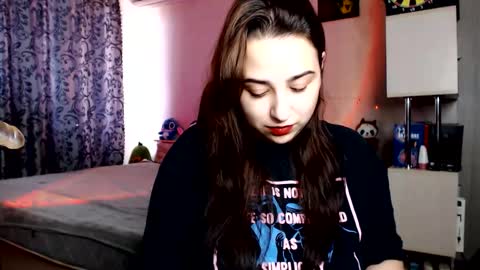 Snapshot of olivia_defo chatting on 10-21-25, 11:22 olivia_defo online show from 10-21-25, 11:22