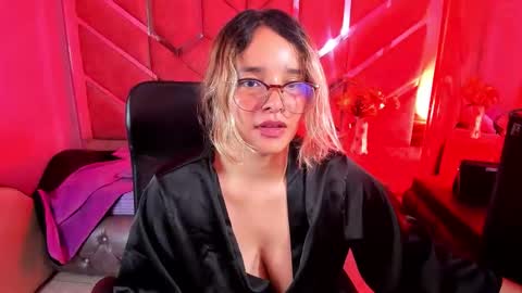  OLIVIA  online show from 10-12-25, 03:16