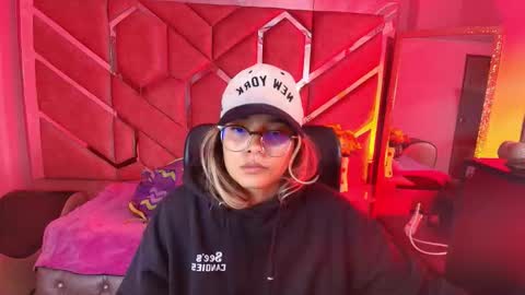  OLIVIA  online show from 12-14-25, 02:28