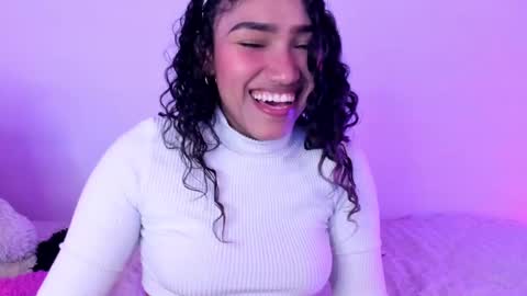 Snapshot of olivia_fx chatting on 03-01-25, 10:13 Maria online show from 03-01-25, 10:13