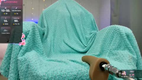 Olivia Hi guys Follow me  online show from 01-13-26, 01:11