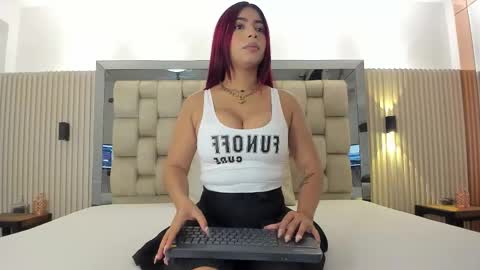 Snapshot of olivia_kollins chatting on 02-24-26, 02:09 olivia online show from 02-24-26, 02:09