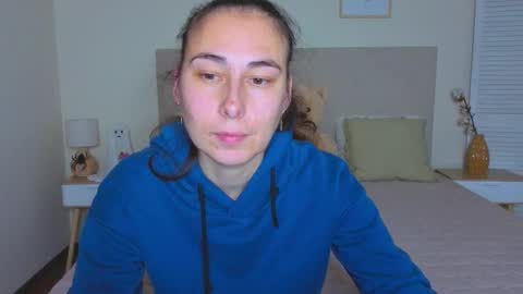 Snapshot of olivia_milff chatting on 11-29-25, 07:28 Olivia online show from 11-29-25, 07:28