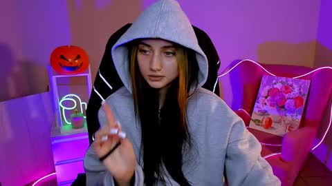 olivia_norton_ online show from 10-23-25, 03:44