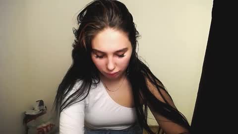 Olivia online show from 11-27-25, 09:39