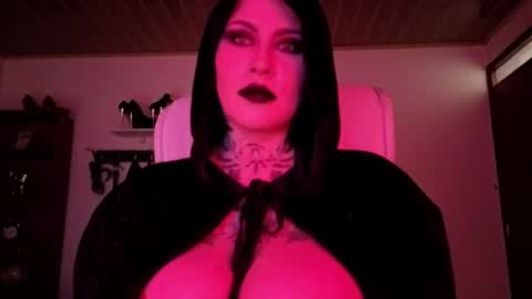   online show from 10-01-25, 01:17