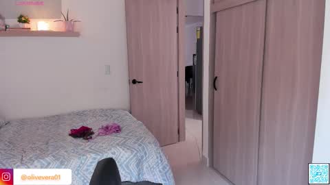 Snapshot of olivia_wiston chatting on 10-31-25, 03:24 Olivia 40 off online show from 10-31-25, 03:24