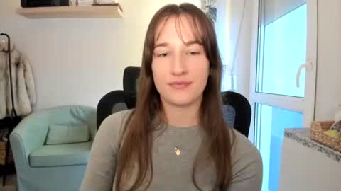 Snapshot of oliviaaa2003 chatting on 01-14-26, 02:01 Oliwiaa2004 online show from 01-14-26, 02:01