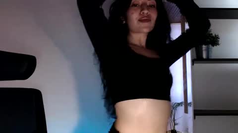 oliviaaa__ online show from 10-26-25, 09:10