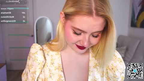 Olivia online show from 09-12-25, 02:11