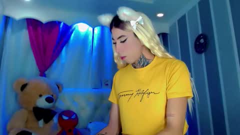 oliviahot01 online show from 03-16-26, 01:22